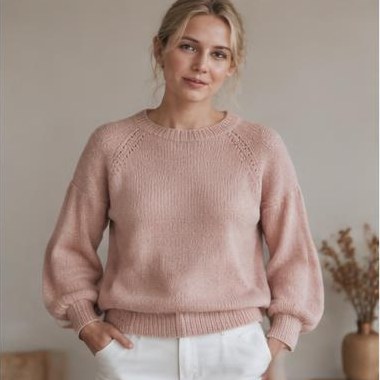 Birk Lys Raglan strikket i Sport-garn