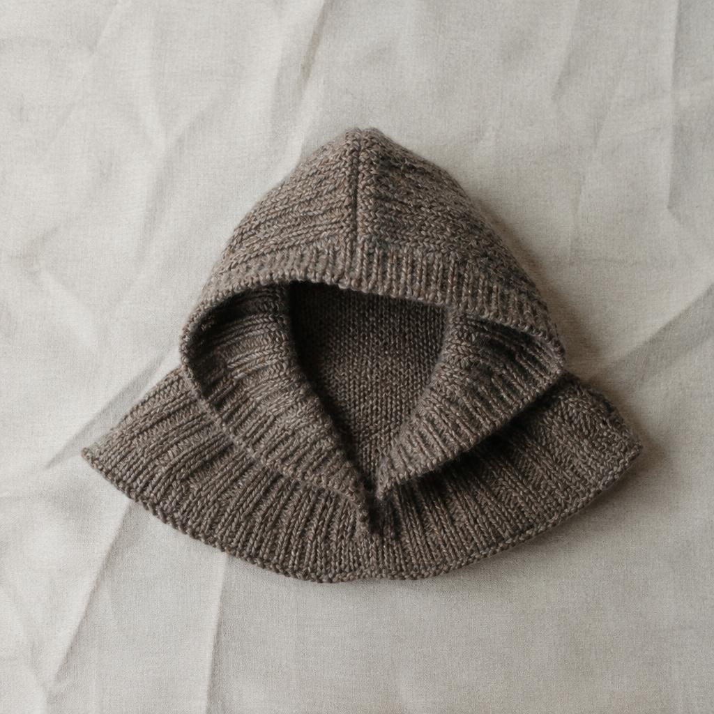 Havblå Hood — strikkeopskrift på balaclava i chunky (meget tyk)-garn, strikket rundt