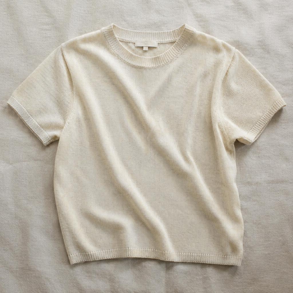 Ecru Bomulds-tee — strikkeopskrift på top i sport-garn, raglan