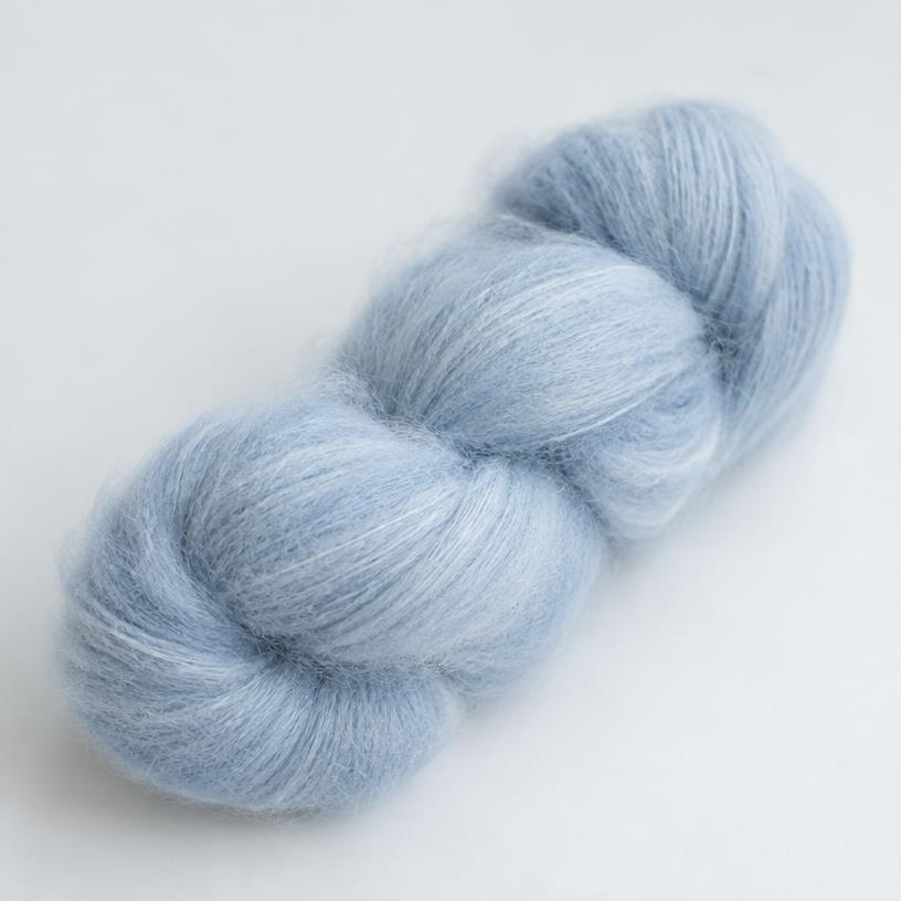 Ø-garn Dis Angora — angora · merino garn i fingering (tynd) til strikkeopskrifter